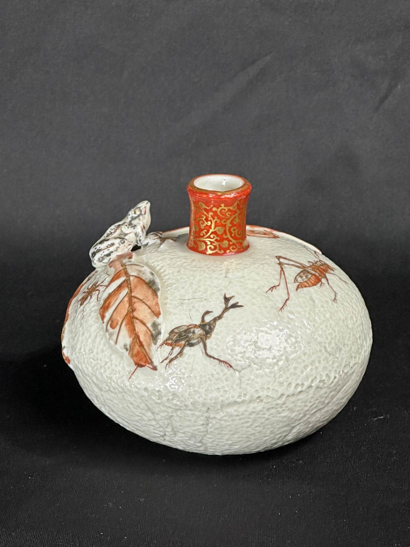 Japanese Kutaji Porcelain Vase w Frog and Insect