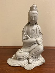Chinese Blanc de Chine Dehua Porcelain Seated Kuanyin