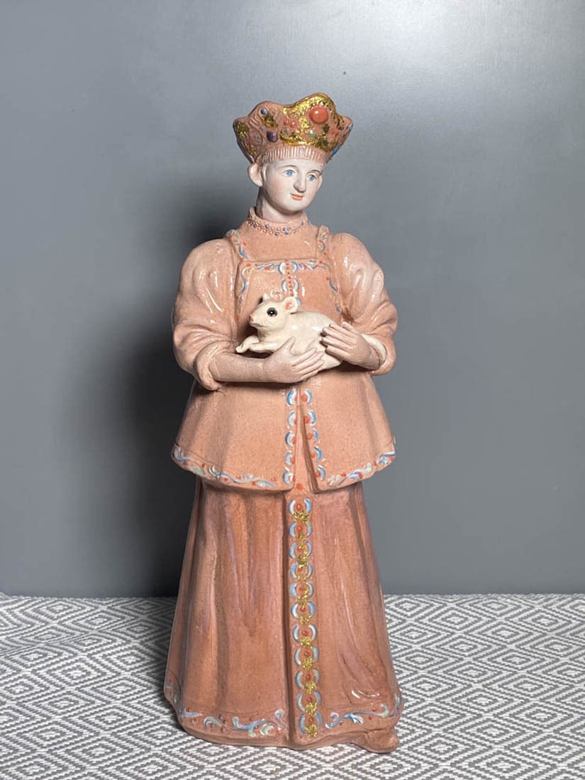 Japanese Ceramic Scupture of a Dutch Lady holding Rat (1 of 10)
