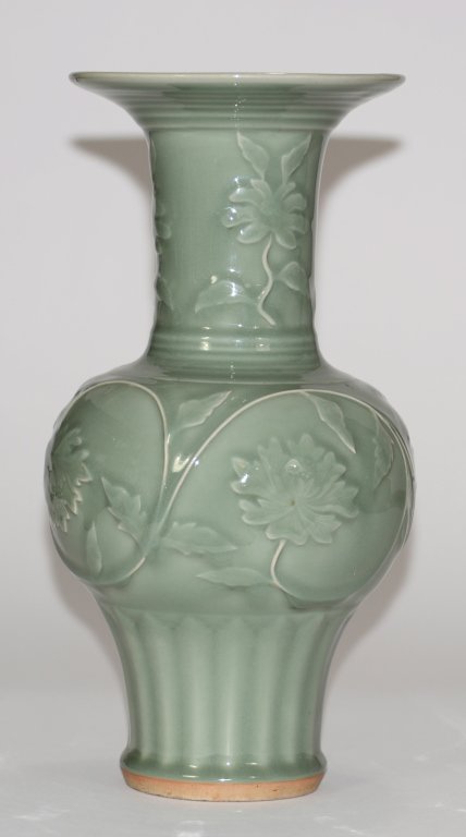 Chinese Celadon Porcelain Yen-Yen Vase: 19th cen Chinese porcelain vase of Buddhist lotus motif. Measures 15"h