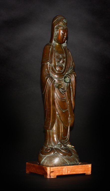 Chinese Silver Inlayed Bronze Kuanyin: 18/19th cen, Chinese silver Kuanyin with bamboo pattern silver wire inlay all over the robe, free standing form with head turning side way in a graceful expression. Custom wood base. Rich brownish pat