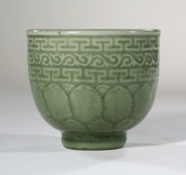 Chinese Celadon Porcelain Lotus Cup: 19th cen Chinese celadon porcelain lotus cup, measures 4.5"h