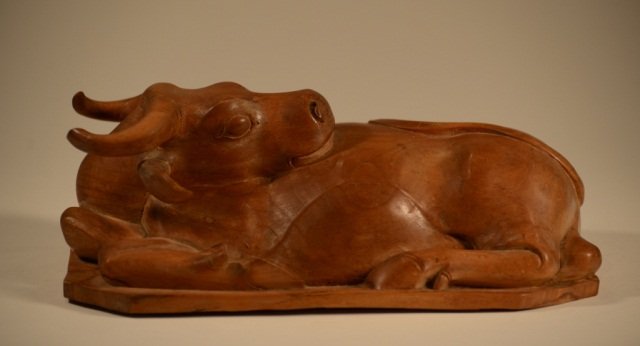 Chinese Carved Wood Ox: sandal wood, reclining pose, 19th cen, measures 12.5"l 5"h Please visit our website http://stallionhillgallery.com/ to see the high resolution photos. Thanks! 欲见高清照&
