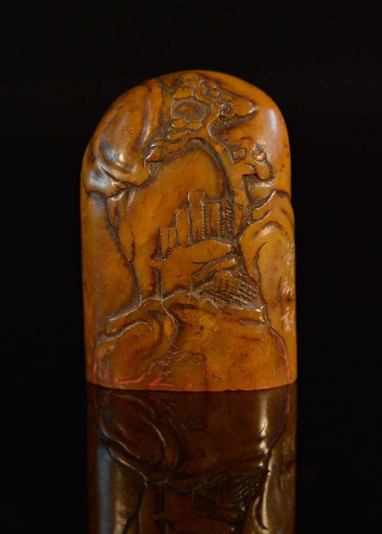 Chinese Yellow Shousan Stone Seal (1 of 8)