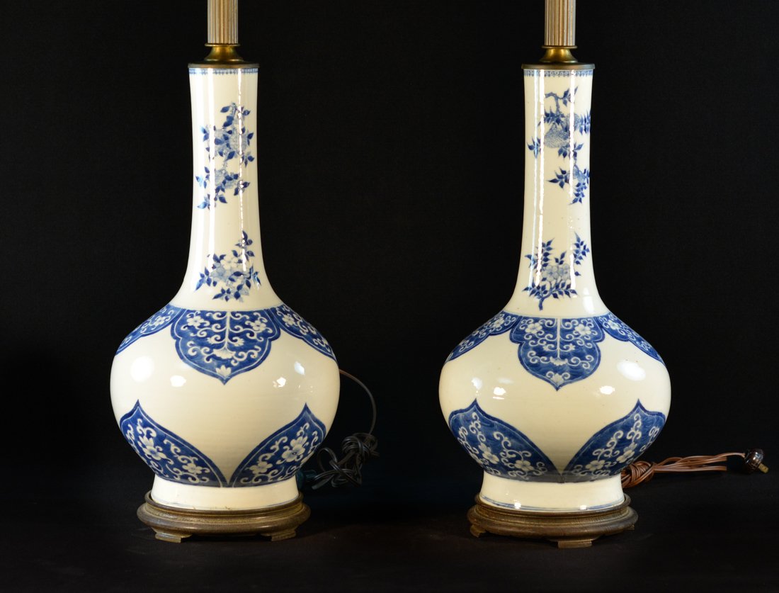 Pair Chinese Blue White Porcelain Vases (1 of 7)