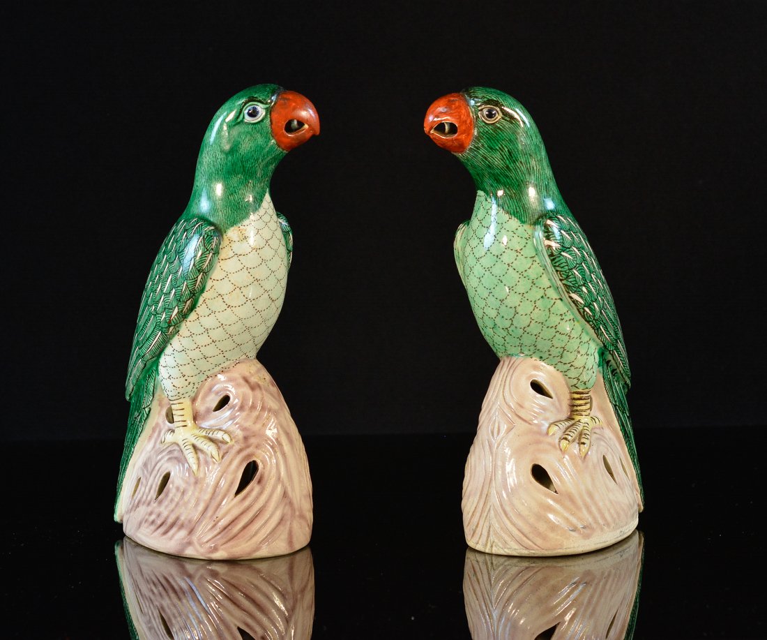 Pair Chinese Export Porcelain Parrots (1 of 7)