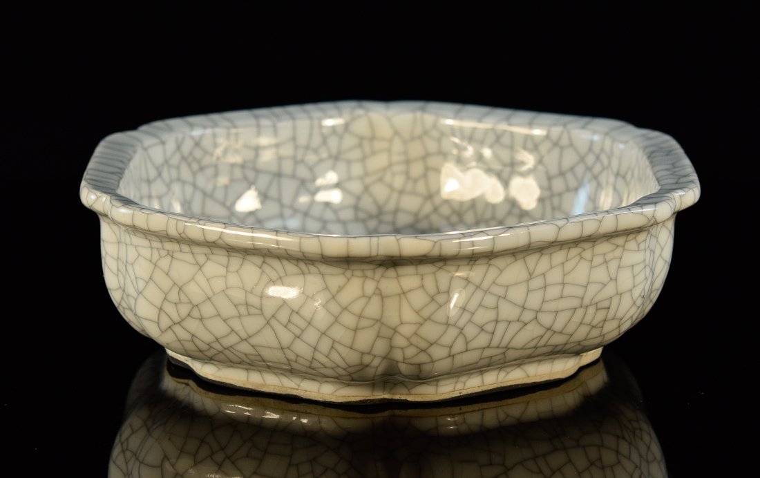 Chinese Ge Crackle Glazed Brush Washer (1 of 7)