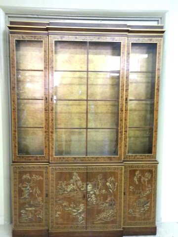 278 Drexel Heritage Oriental China Cabinet