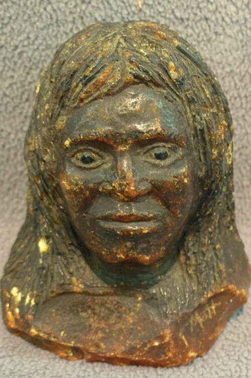 Antique carved amber Chiefs portrait: Antique carved amber Chiefs portrait. Tribal Maori, New Zealand, 19th C. Reattached rear of base, otherwise untouched condition, 19th C. or earlier. Once in the Bissel collection. Brisbane, Australia 