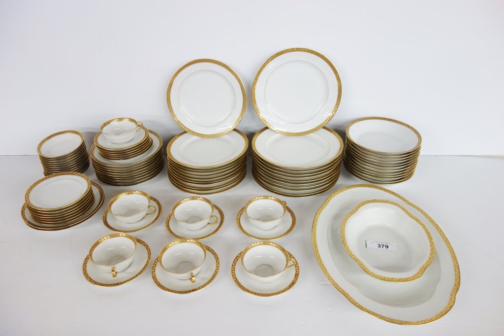 85 pieces of Limoges plates/cups: 85 pieces of Limoges France plates/cups/bowl with gold trim. Not complete set. includes 12 dinner plates.