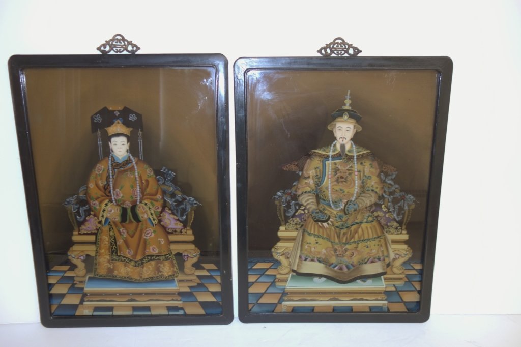 2 reverse glass painted Chinese ancestors (1 of 7)
