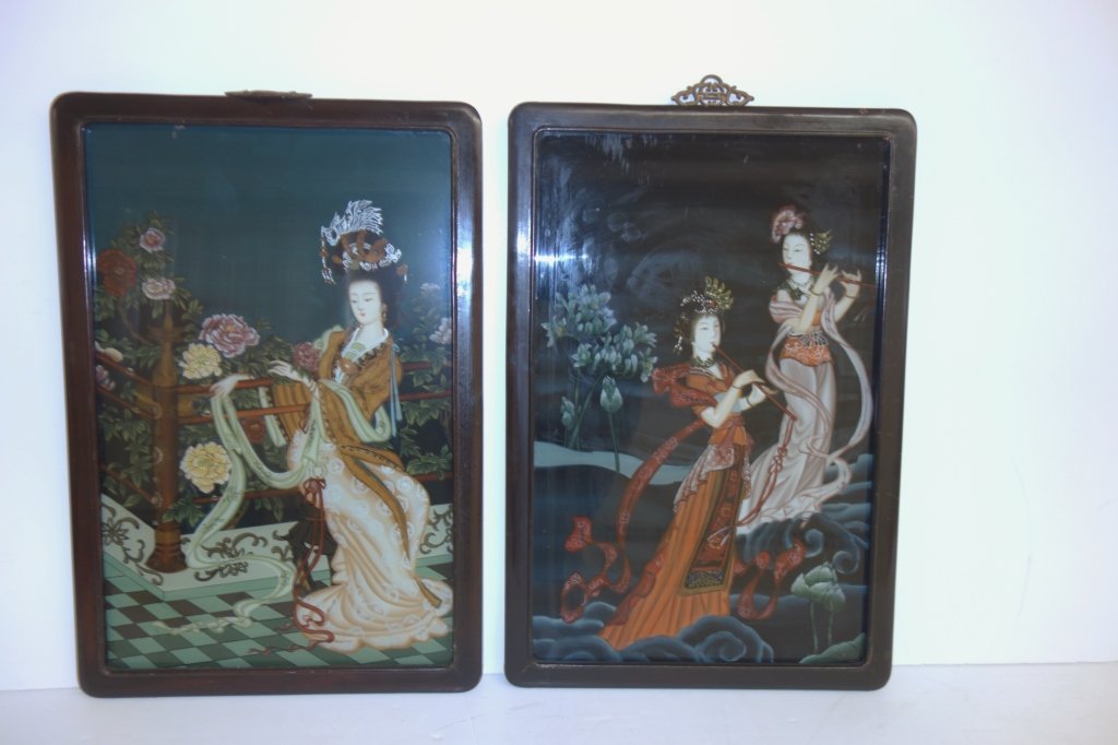 2 reverse painted glass Chinese geisha girls (1 of 8)