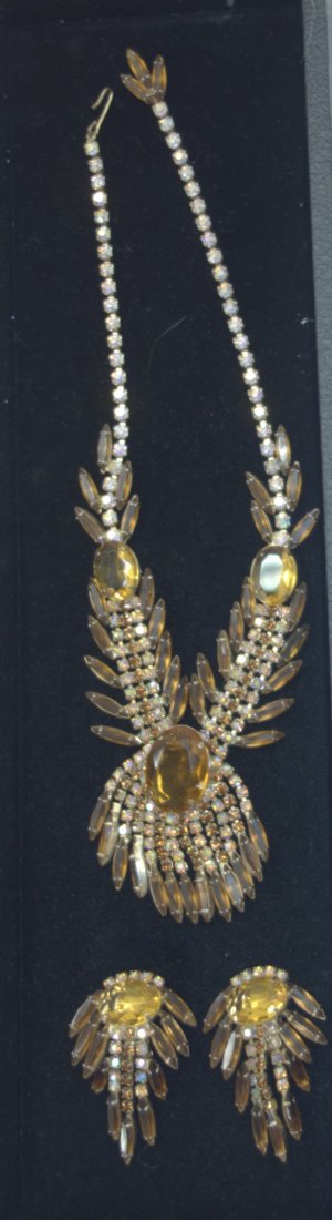 3 pc. costume jewelry (1 of 4)