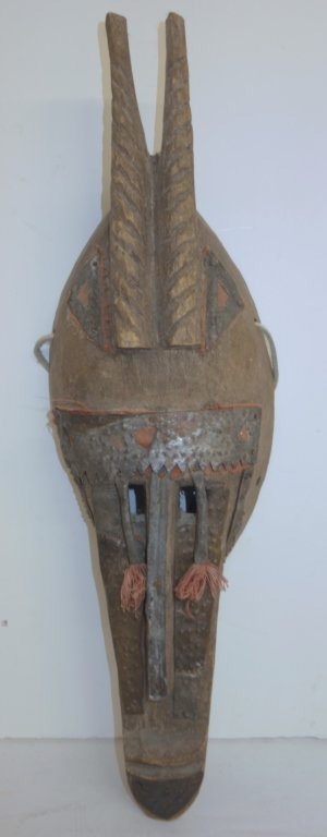 African wall hanging face mask (1 of 3)