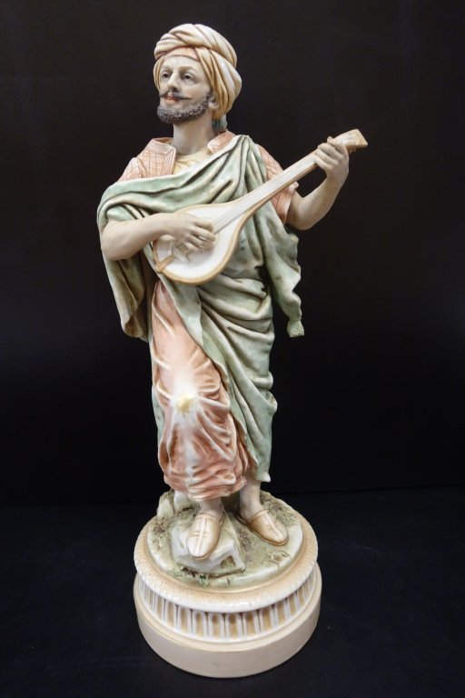 Man playing mandolin porcelain statue (1 of 4)
