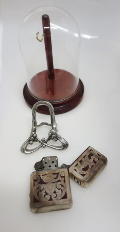 3 pieces lighter & pocket watch display holders (1 of 4)