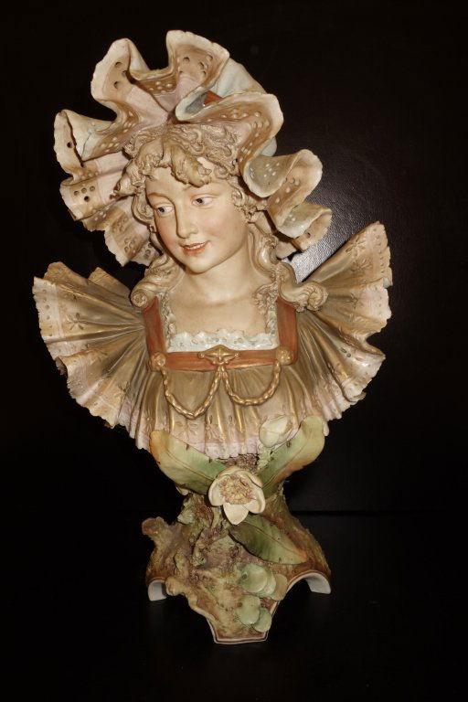 Royal Dux woman bust (1 of 5)