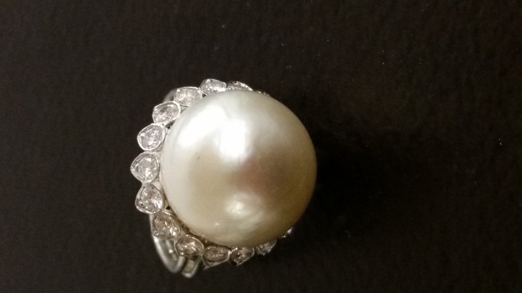 Platinum, diamond & mabe pearl ring (1 of 1)