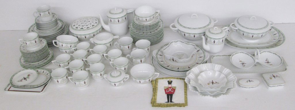92 pieces Bernardaud Limoges set: 92 pieces Bernardaud Limoges Grenadiers Happy holidays plates, platters; cups; saucers; tea pot.