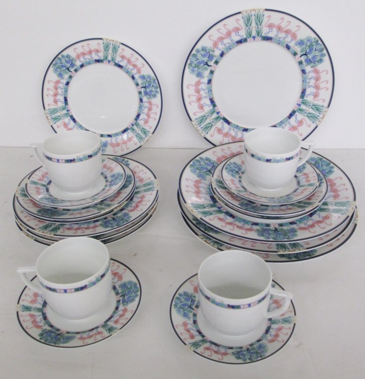 20 pieces Bernardaud Limoges set: 20 pieces Bernardaud Limoges "Flamants Roses" cups; saucers & plates.