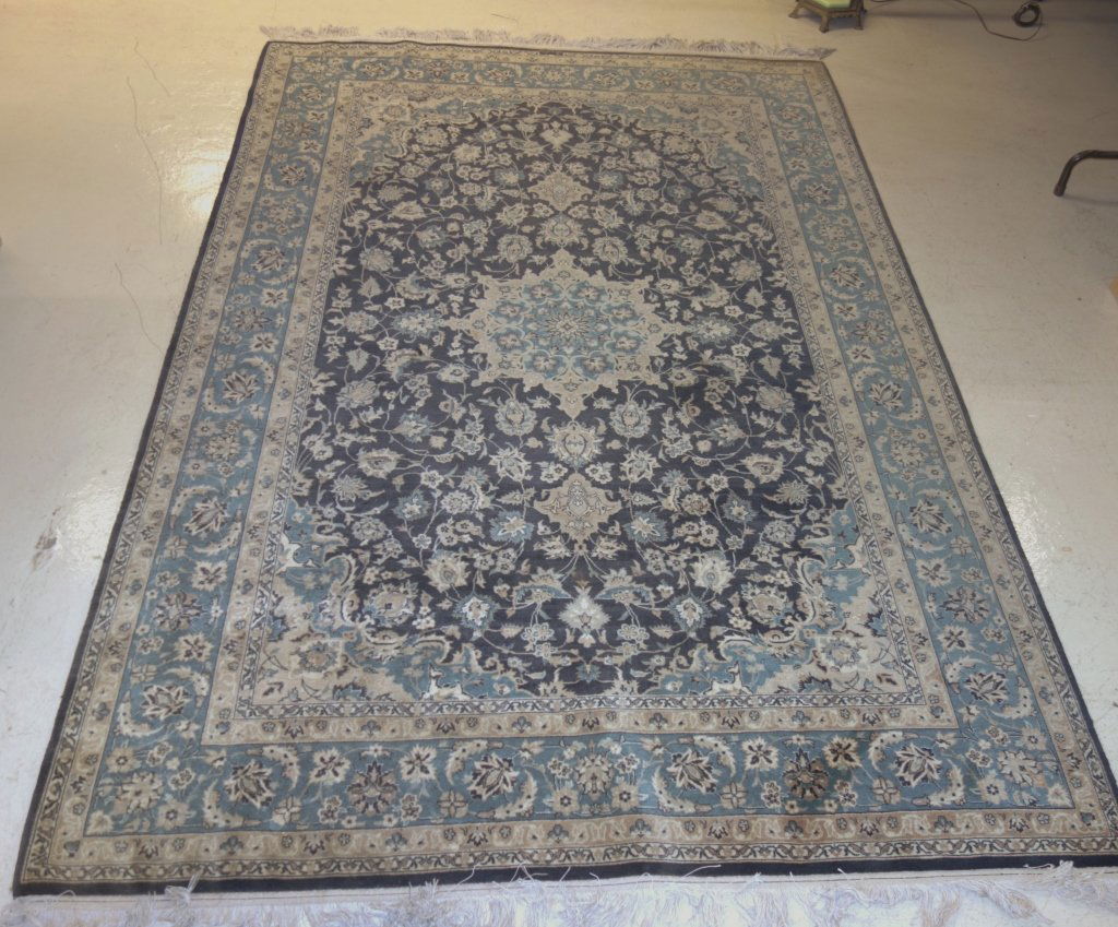Oriental /Persian rug (1 of 6)