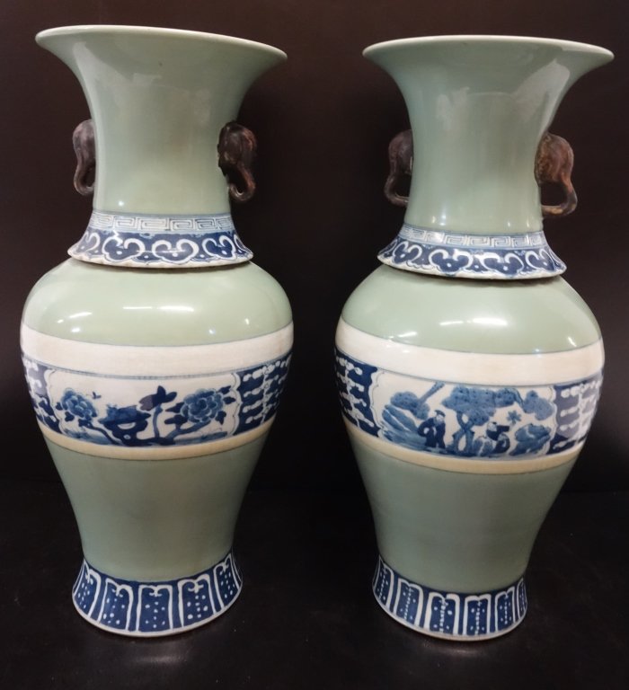 Pair of Oriental vases (1 of 2)