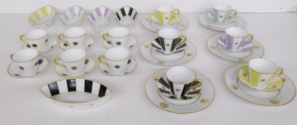 34 pieces Bernardaud Limoges cups & saucers: 34 pieces Bernardaud Limoges Bernardaud Limoges D. gagnere"Lifair" bowls, cups & saucers.