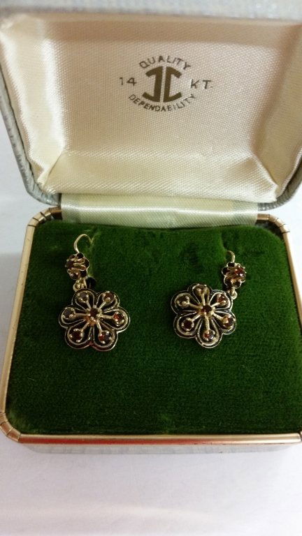 14k gold & garnet earrings (1 of 1)