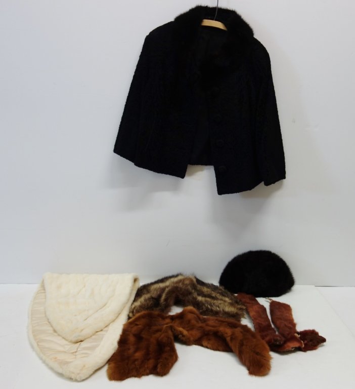 Mink stoles, mink hat, jacket (1 of 7)