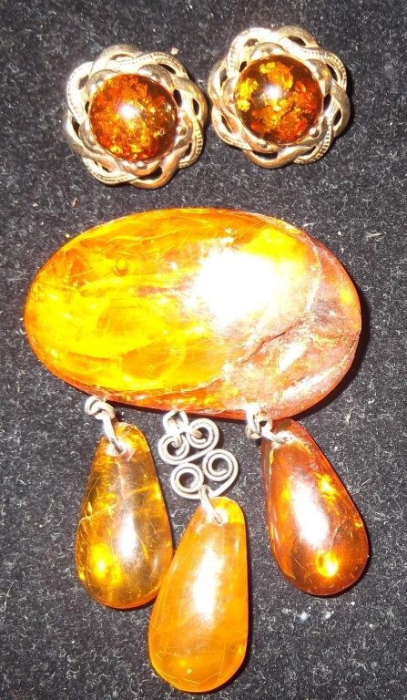 Genuine Amber lot (1 of 6)