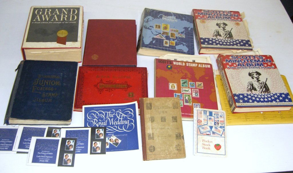 Large collection of assorted Mixed world stamps (1 of 10)