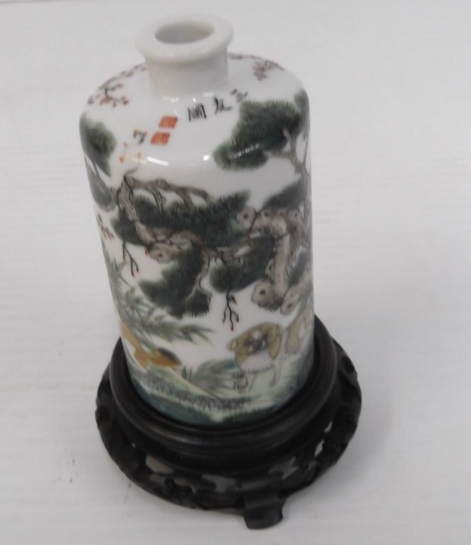 Miniature oriental vase (1 of 5)
