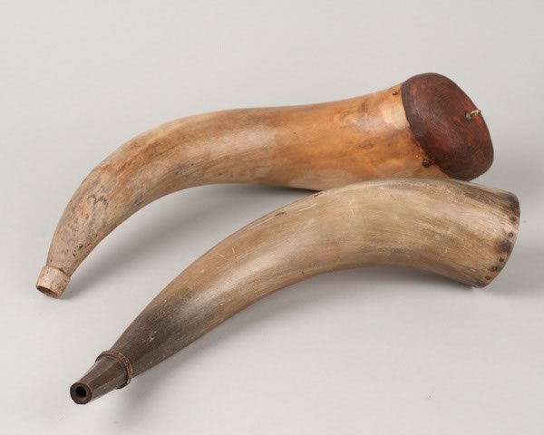 Two (2) Large Powder Hors For Use With 1800S Flint: Two (2) Large Powder Hors For Use With 1800S Flintlock Or Percussion Hunting Rifles.