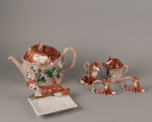 Lot to Include; Fox Themed Fitz and Floyd Teapot, : Lot to Include; Fox Themed Fitz and Floyd Teapot, Creamer, Sugar and Two Napkin Rings and Italian Fox Ashtray Marked FF to bottom 6 H x 10 W