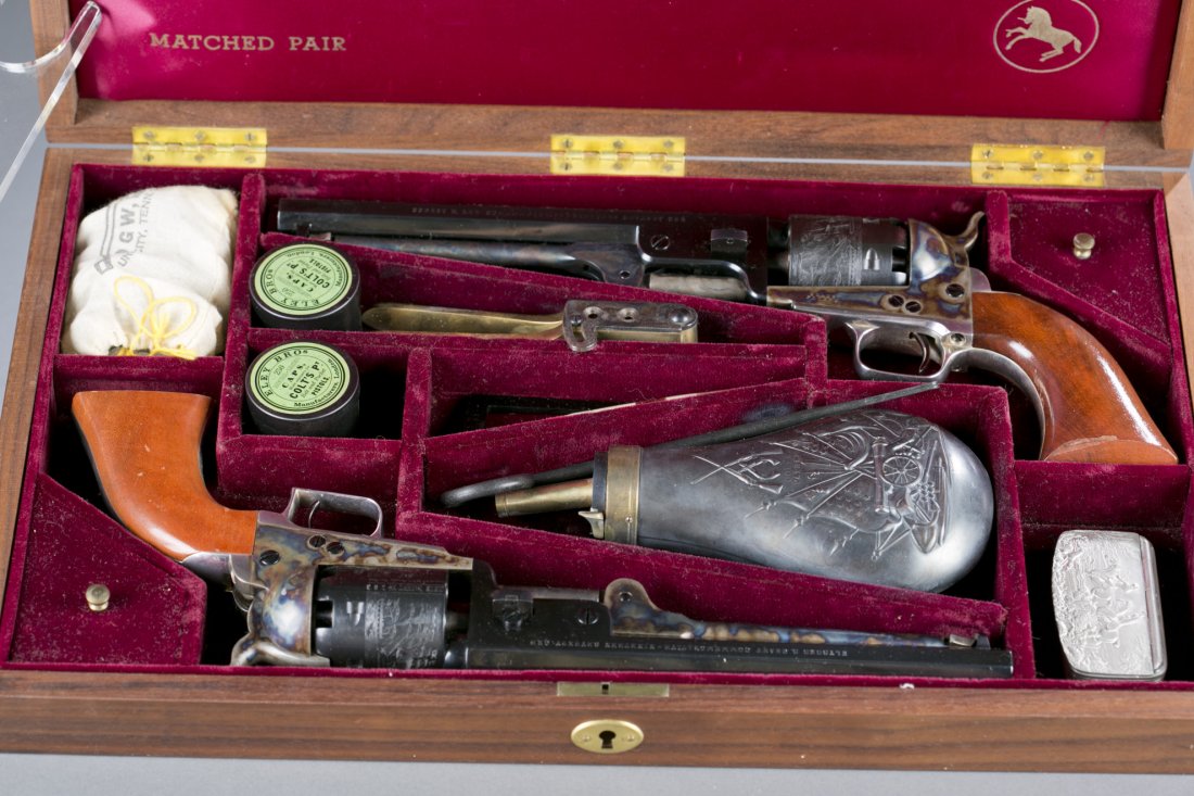 Grant/Lee 1971 Commemorative Pistol Set - 8