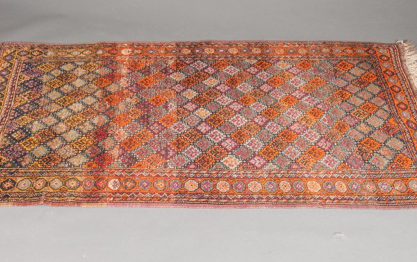 Semi-antique Carpet