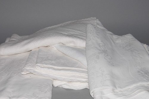 Five Counterpane White Bedspreads - 2