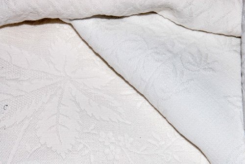 Five Counterpane White Bedspreads - 4