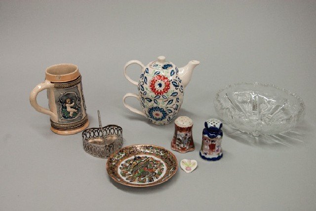 Tray Lot of Assorted Ceramics and Glass: Tray Lot of Assorted Ceramics and Glass To include (eight pieces): pressed glass bowl, asian style salt and pepper shaker, Beleek heart-shaped pin, silver colored heart basket, chinese saucer, a stein