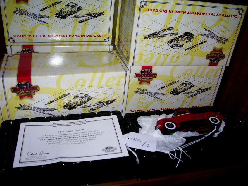 Selection of Matchbox Collectibles,: Die Cast Boxed Models , Including, 1940 Ford Lumber Pickup, 1940 Ford Pickup, 1920 Mack AC, Hartley 1940 Chevy Pickup, 1937 Texaco Dodge, 1957 Chevrolet Bel Air .Core & 1940 Ford Pickup (7),