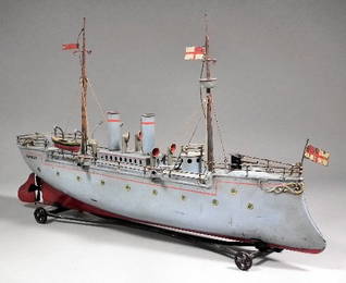 520: An early 20th Century Bing clockwork tinplate twin