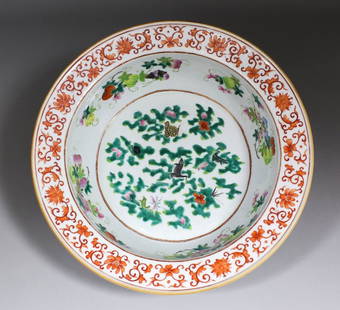 A Chinese “Famille Verte” porcelain basin, 14.75ins (37: A Chinese “Famille Verte” porcelain basin, 14.75ins (375mm) diameter x 4.5ins (114mm) high (19th Century)