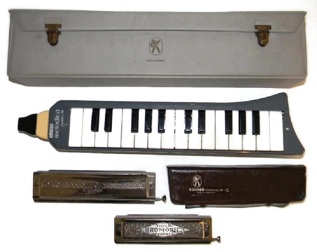 3 HONHER CHROMONICAS & MELODICA EX. VERDI COLL. (1 of 9)