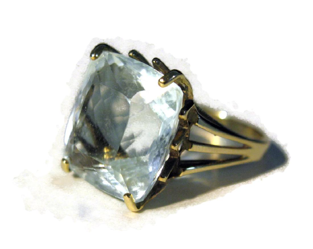 10K GOLD RING LARGE CUSHION CUT AQUAMARINE (1 of 7)