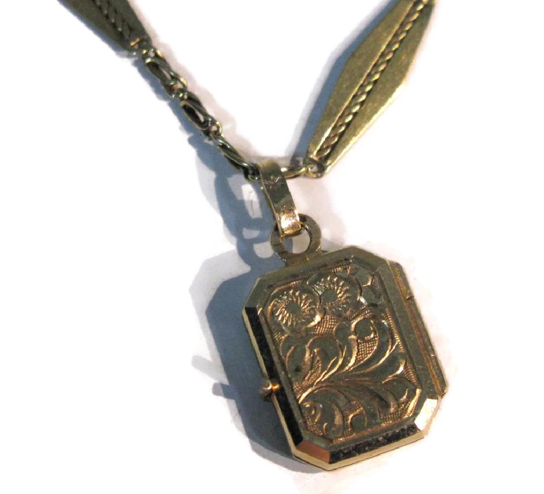 14K GOLD EUROPEAN NECKLACE AND LOCKET: 14K GOLD EUROPEAN NECKLACE AND LOCKET: Necklace: 4.6g, 2.96dwt. Locket: 1.9g, 1.22dwt