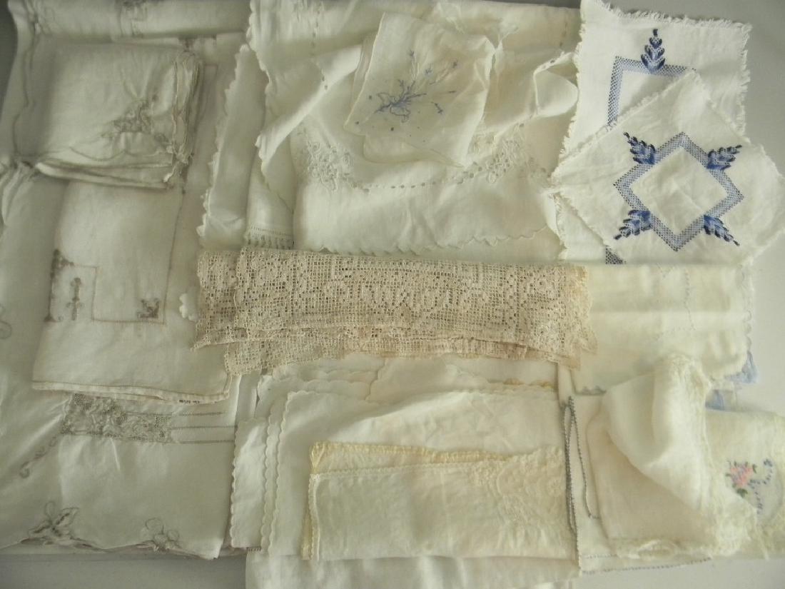C. 1910 ANTIQUE EMBROIDERED TABLECLOTH & NAPKINS (1 of 11)
