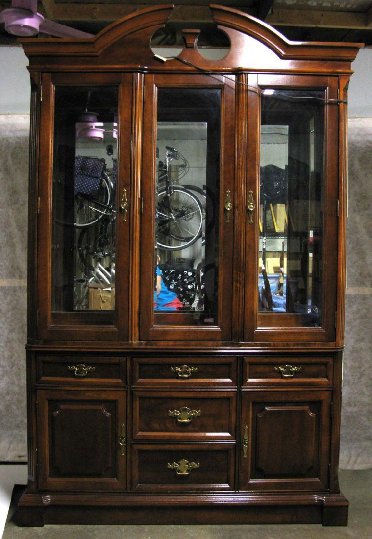 Bassett on sale curio cabinet