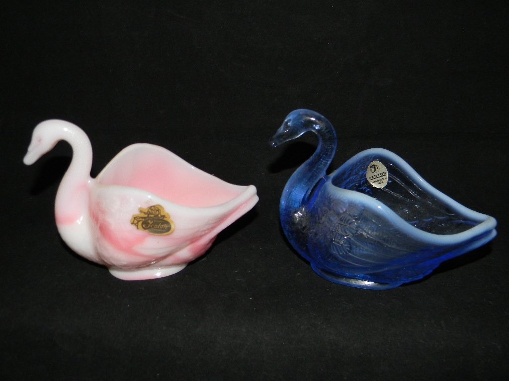Fenton Glass Rosalene & Blue Swan Bowls: Fenton Glass Rosalene & Blue Swan Bowls, model #5127. Each with original paper label.