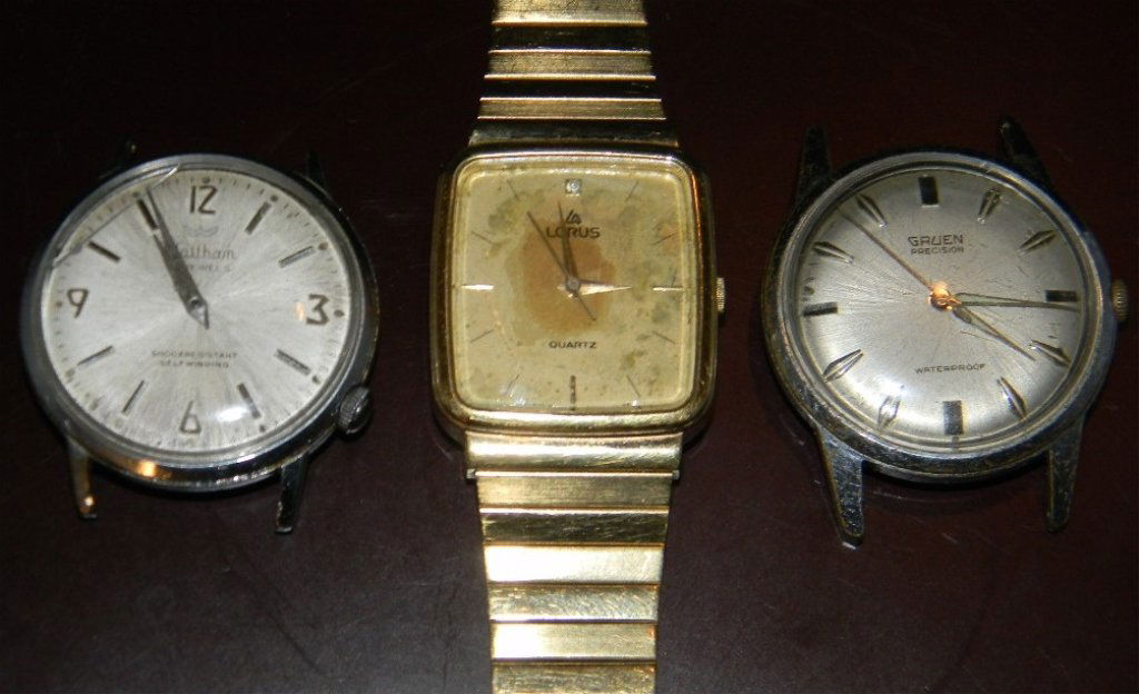 3 MEN'S WATCHES WALTHAM, LORUS AND GRUEN: 3 MEN'S WATCHES WALTHAM, LORUS AND GRUEN: Gruen Precision Waterproof Precision (working, but not tested for accuracy), Lorus Quartz watch with stainless steel band (working but not tested for accuracy