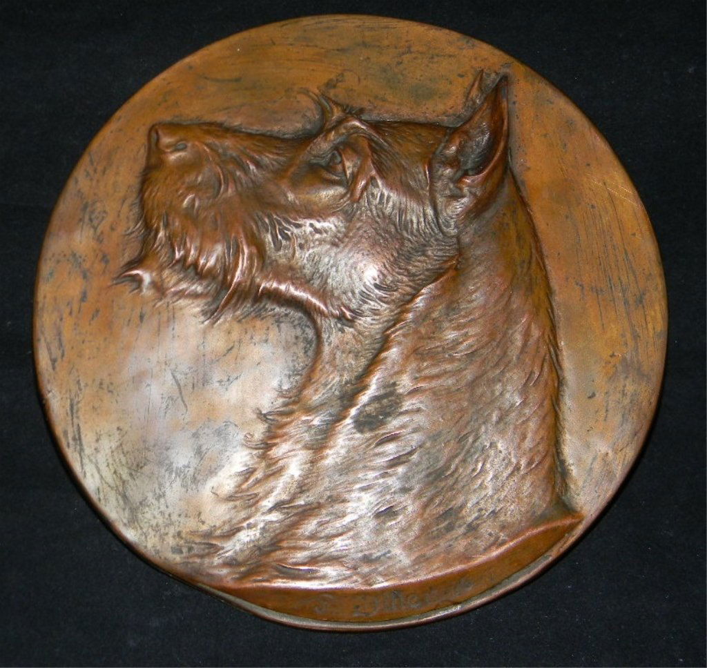FRITZ DILLER BRONZE SCOTTISH TERRIER DOG TROPHY: 1926 FRITZ DILLER BRONZE SCOTTISH TERRIER DOG TROPHY: Fritz Diller (1876-1946, Germany) Relief Plaque Depicting the Profile of a Champion Scottish Terrier, signed in the cast and dated (19)26; verso e